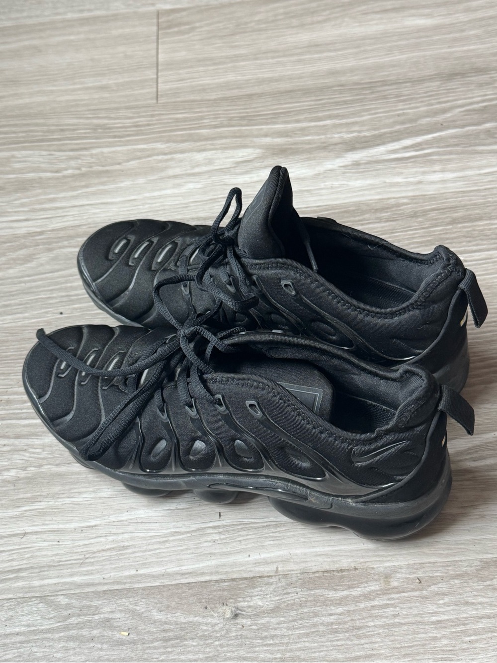 Nike Black Men's Sneakers - All-Black Performance Running Shoes